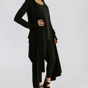 Everyday Travel Wrap by Urban Undercover